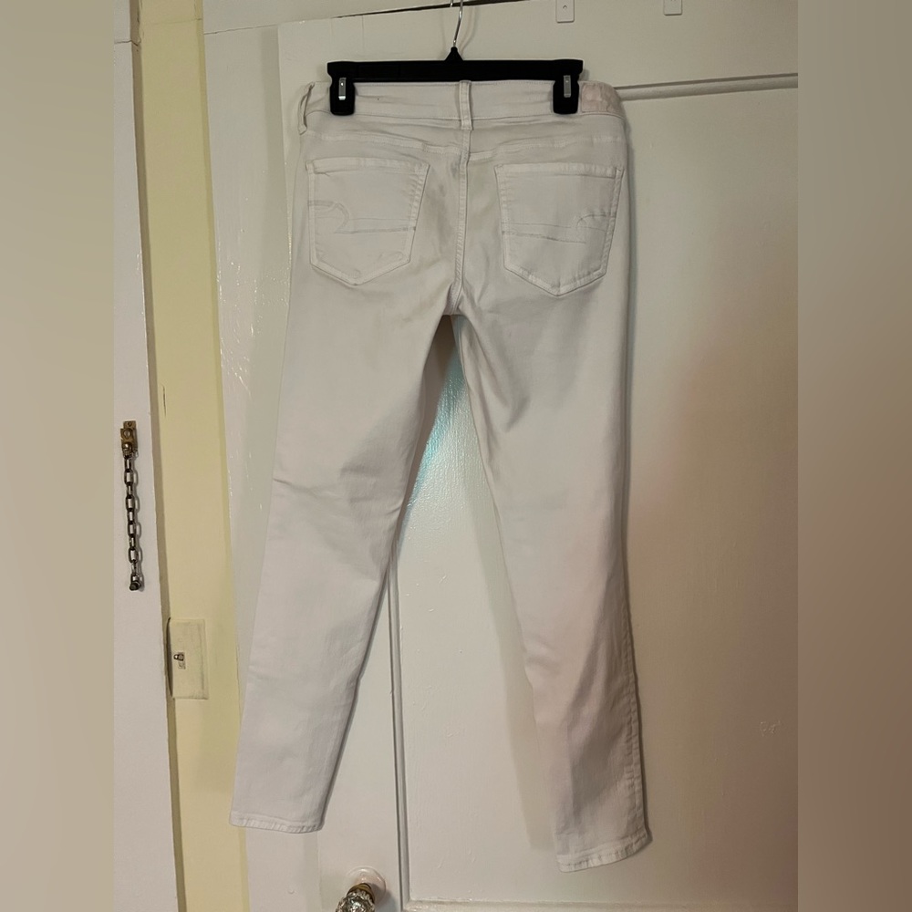 American Eagle White Jeans